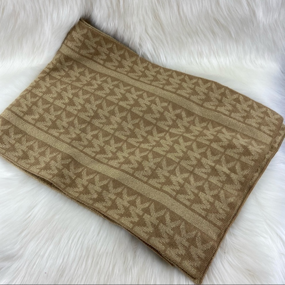 MICHAEL KORS SCARF